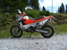 LC8